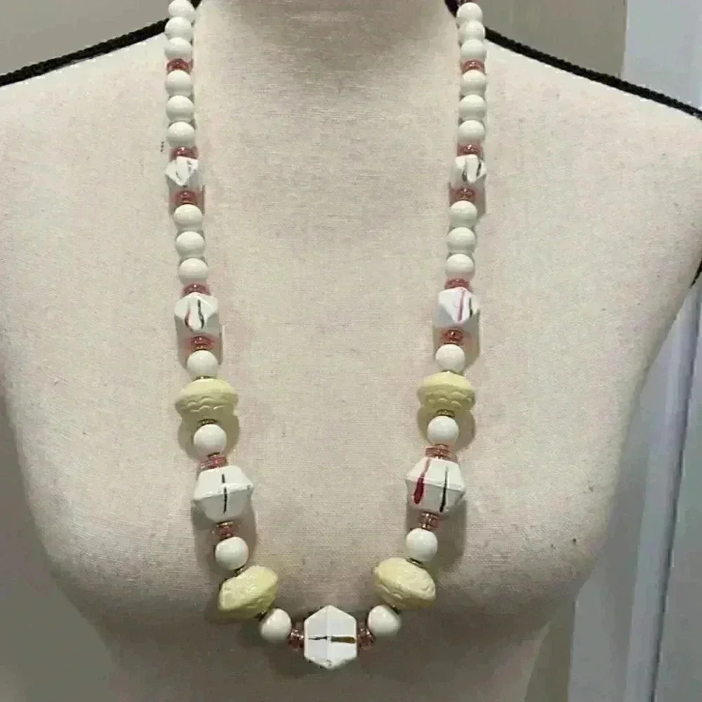 Necklace - Picture 2 of 6